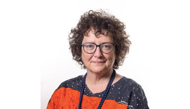 Elin Jones MS